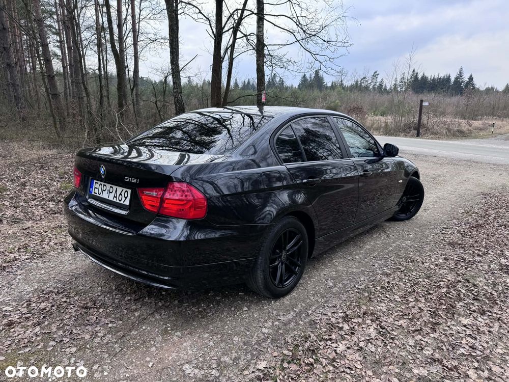 BMW Seria 3 318i - 7