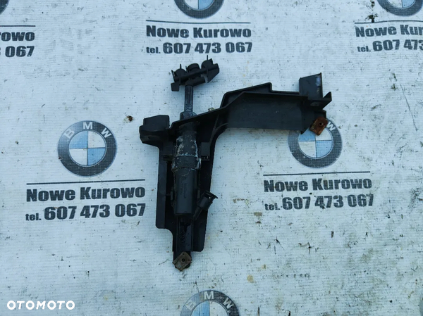 BMW E46 Sedan Kombi Ślizg lampy spryskiwacz dysza spryskiwacza Prawa