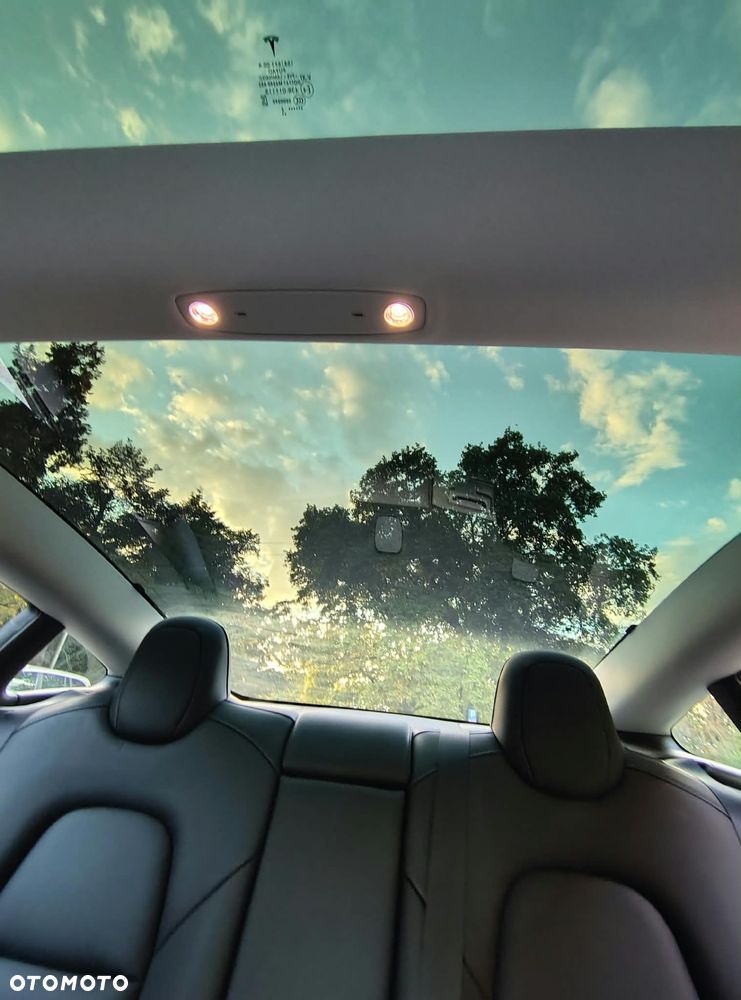 Tesla Model 3 - 20