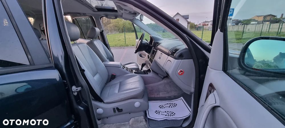 Mercedes-Benz ML - 26