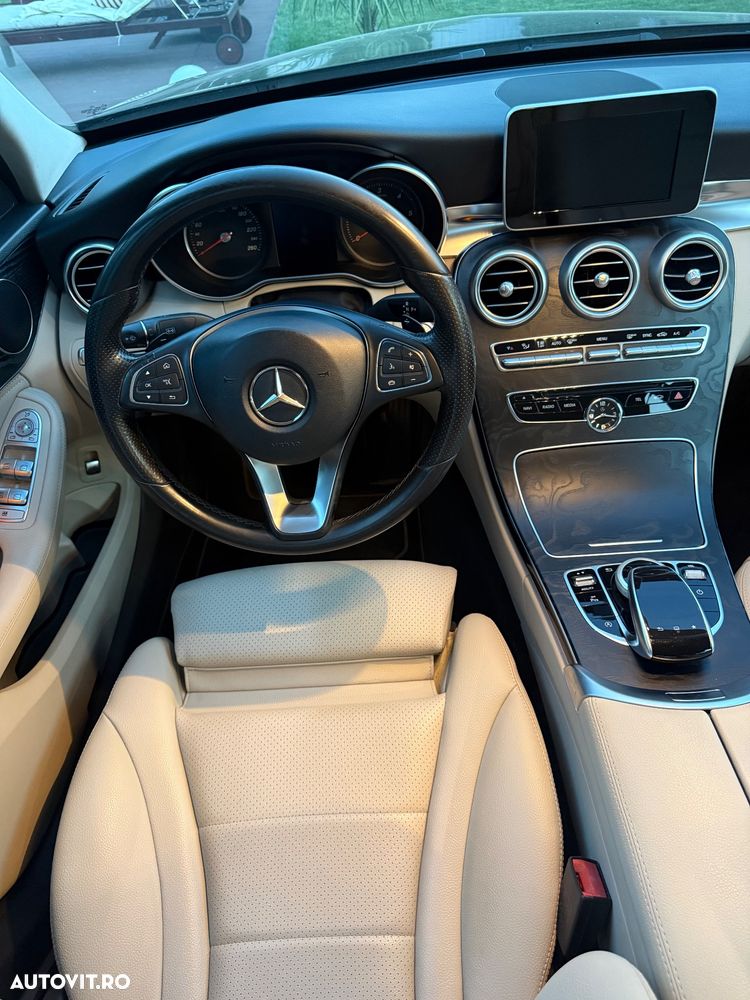 Mercedes-Benz C - 6