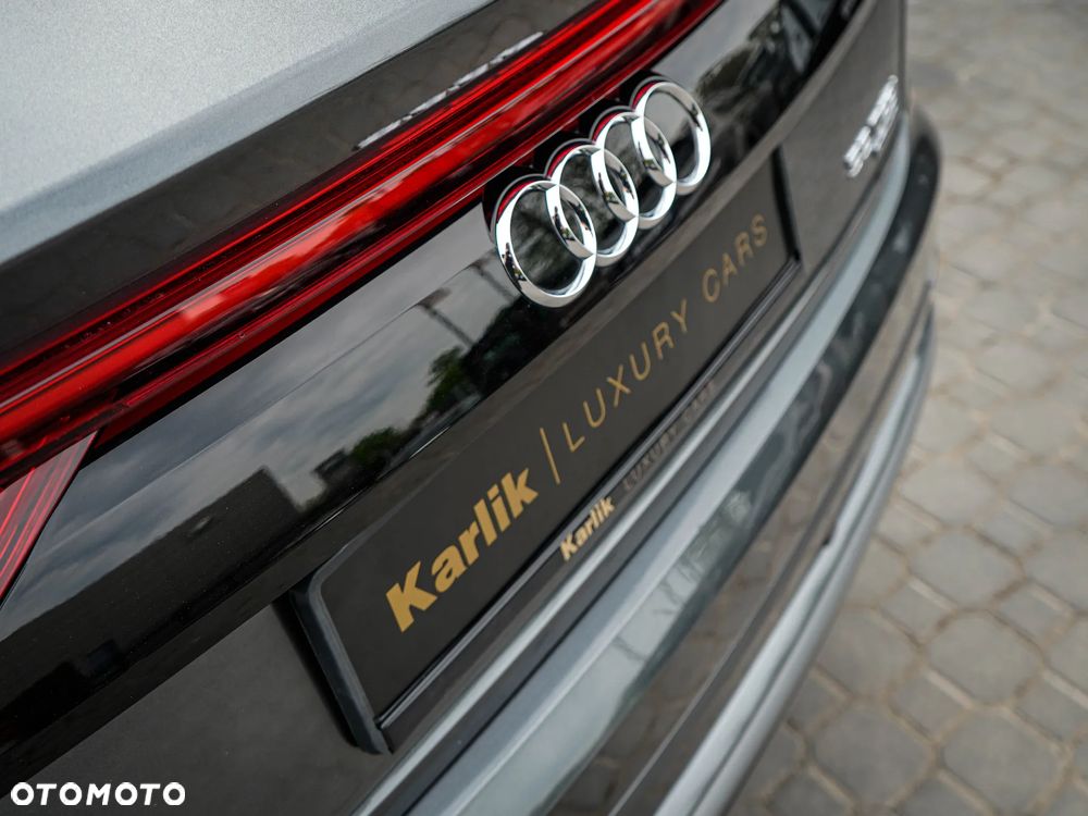 Audi Q8 - 11