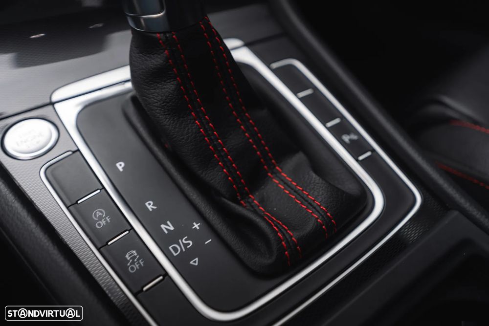 VW Golf GTI Performance BlueMotion DSG - 43