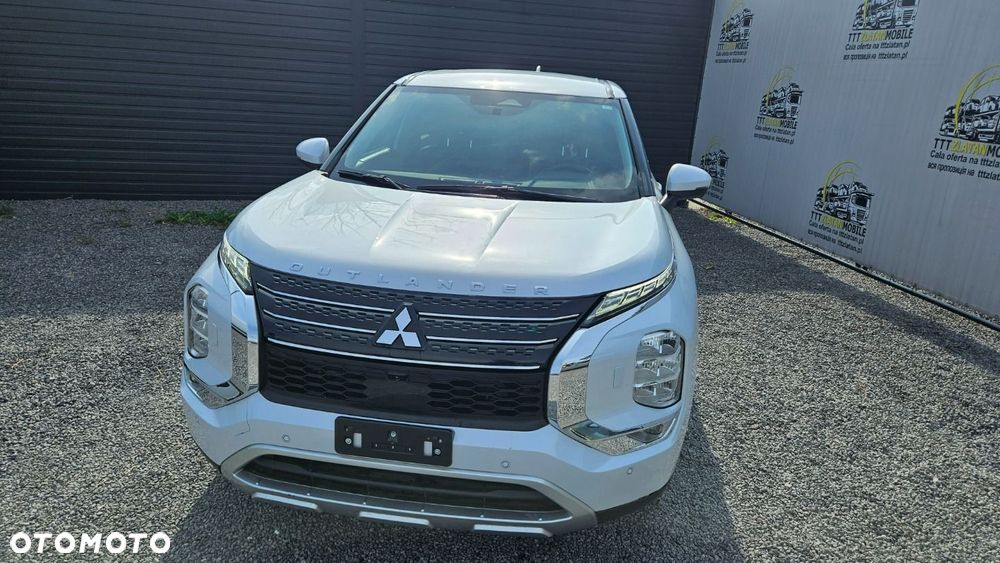Mitsubishi Outlander - 7
