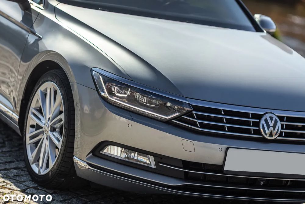 Volkswagen Passat 2.0 TDI SCR 4Motion DDG Highline - 10