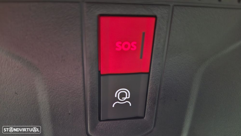 Peugeot 2008 1.2 Hybrid Allure e-DCS6 - 18