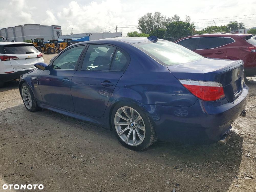 BMW M5 - 5