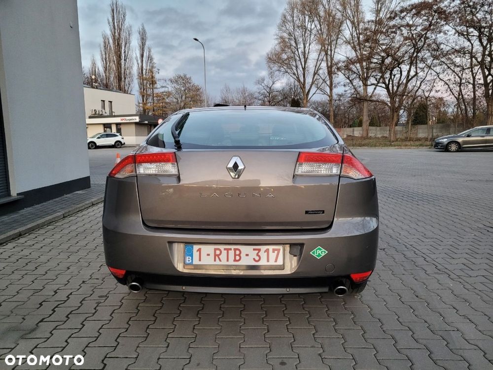 Renault Laguna 2.0 TCe 170 Initiale - 9