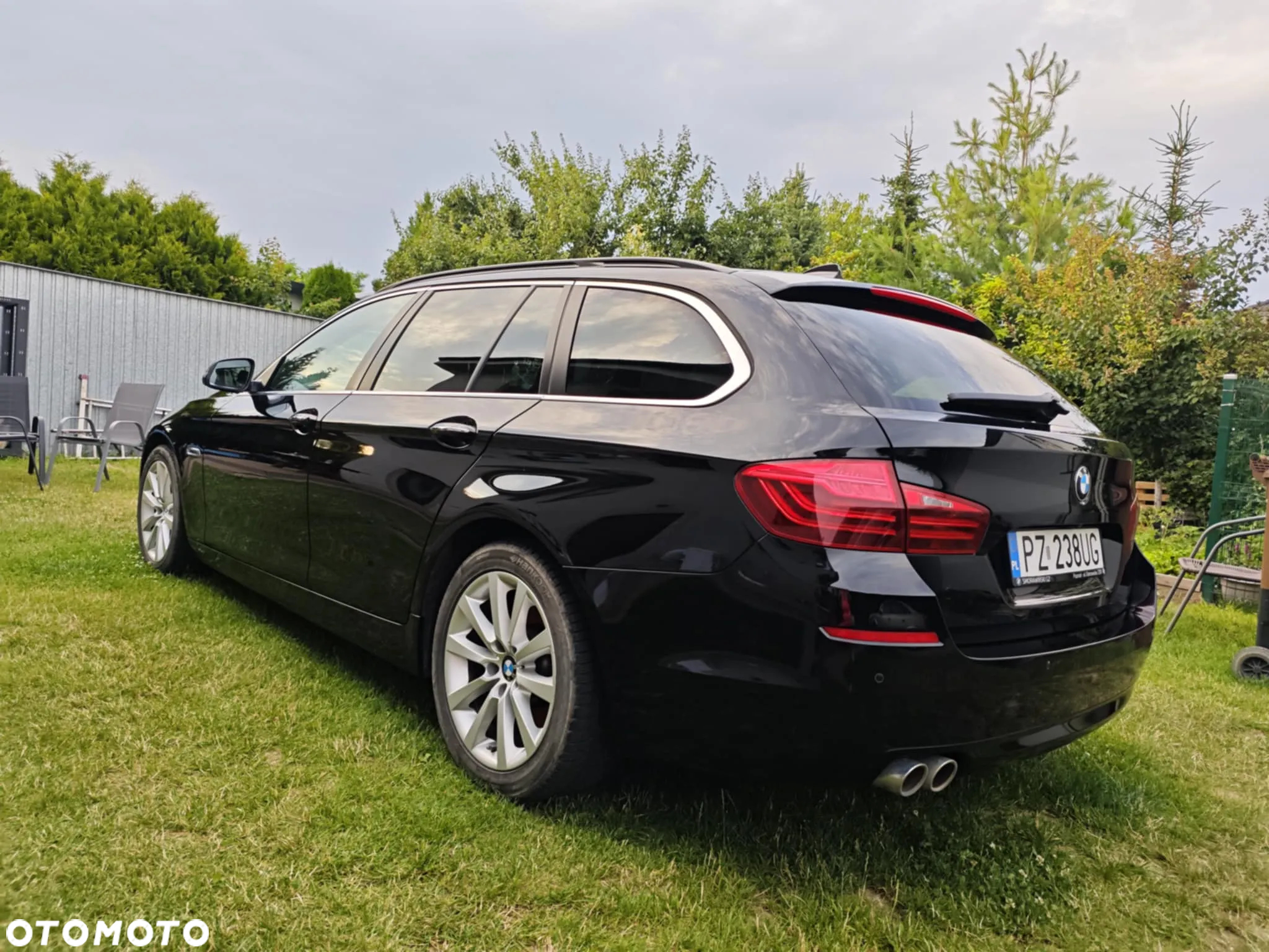 BMW Seria 5 530d xDrive Touring - 4