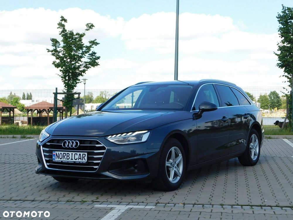 Audi A4 Avant - 23