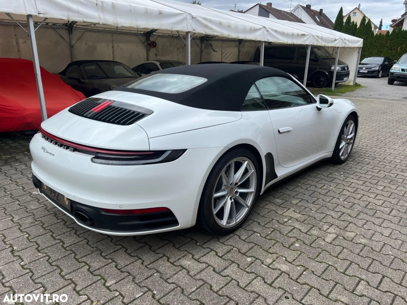 Porsche 992 - 8