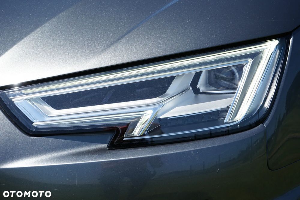 Audi A4 Avant 40 TFSI S tronic S line - 11