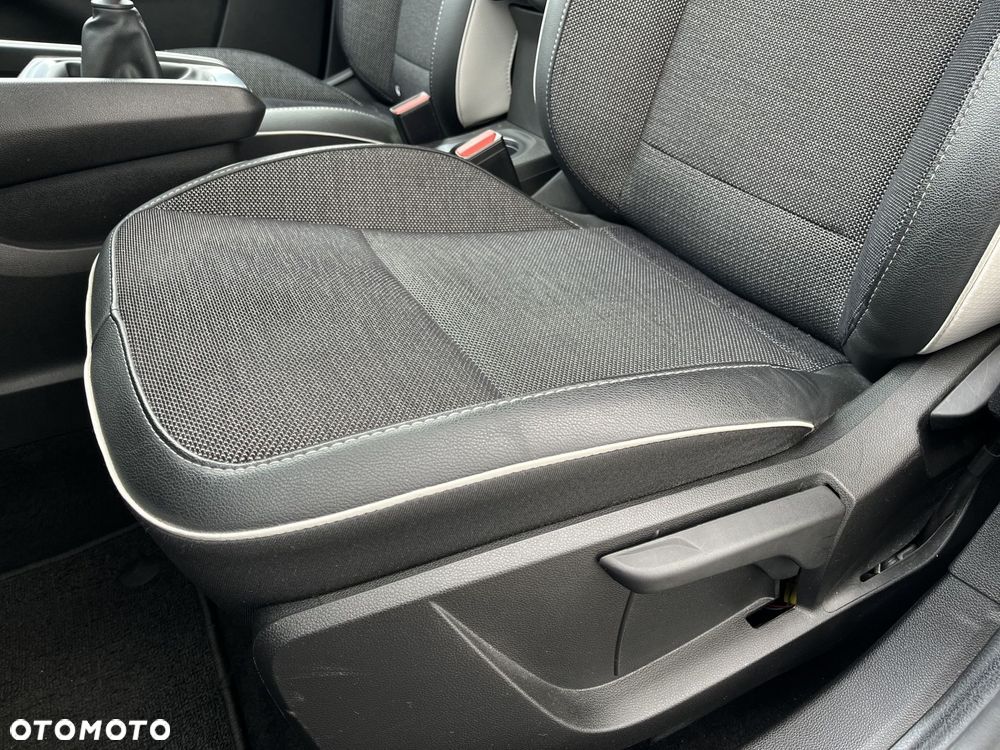 Renault Captur - 12