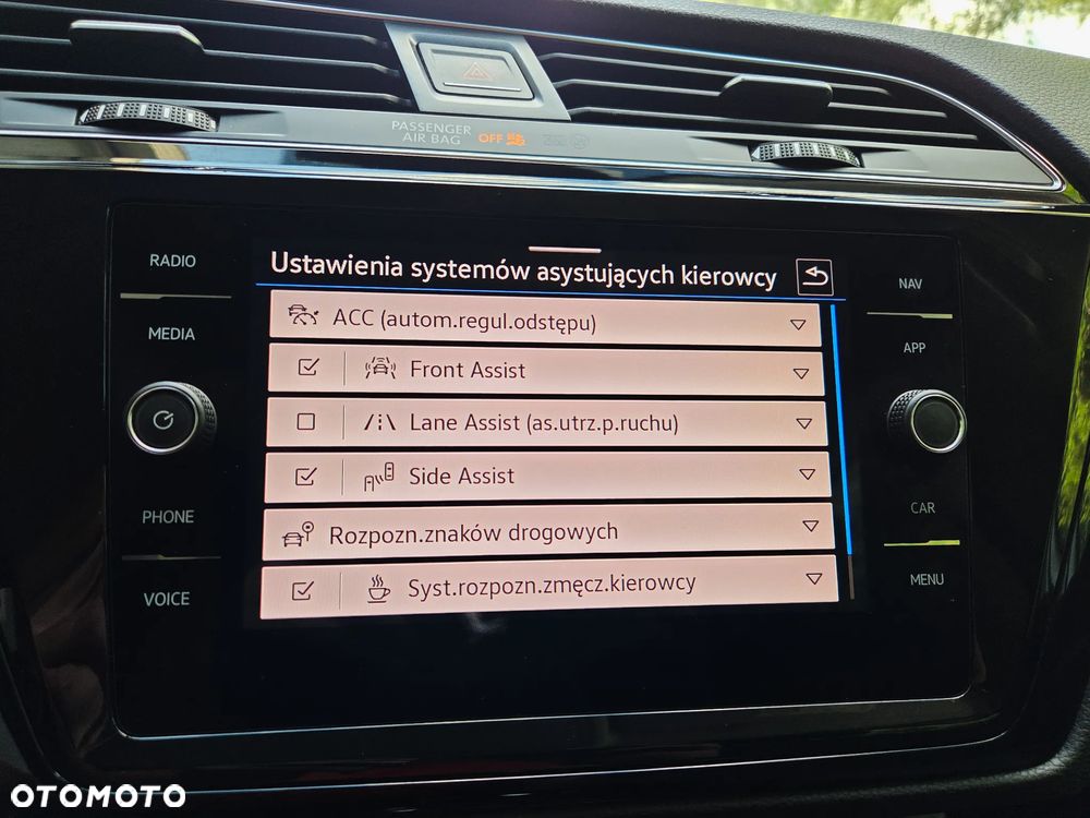 Volkswagen Touran 2.0 TDI BMT Highline DSG - 25
