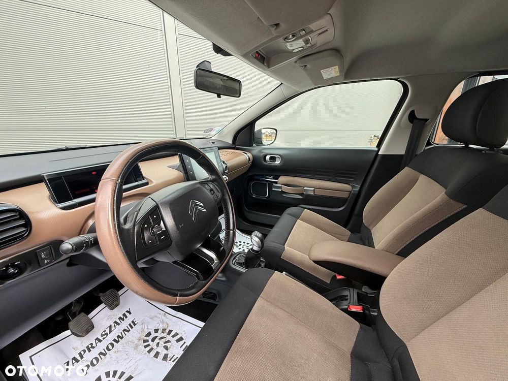 Citroën C4 Cactus 1.2 PureTech Shine S&S - 32