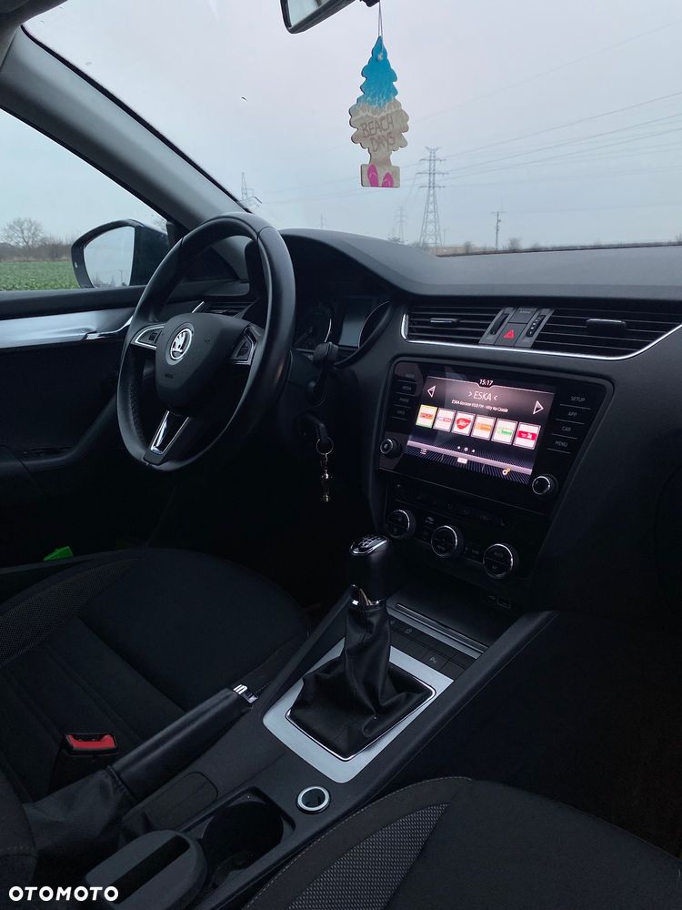 Skoda Octavia 1.5 TSI ACT Ambition - 14