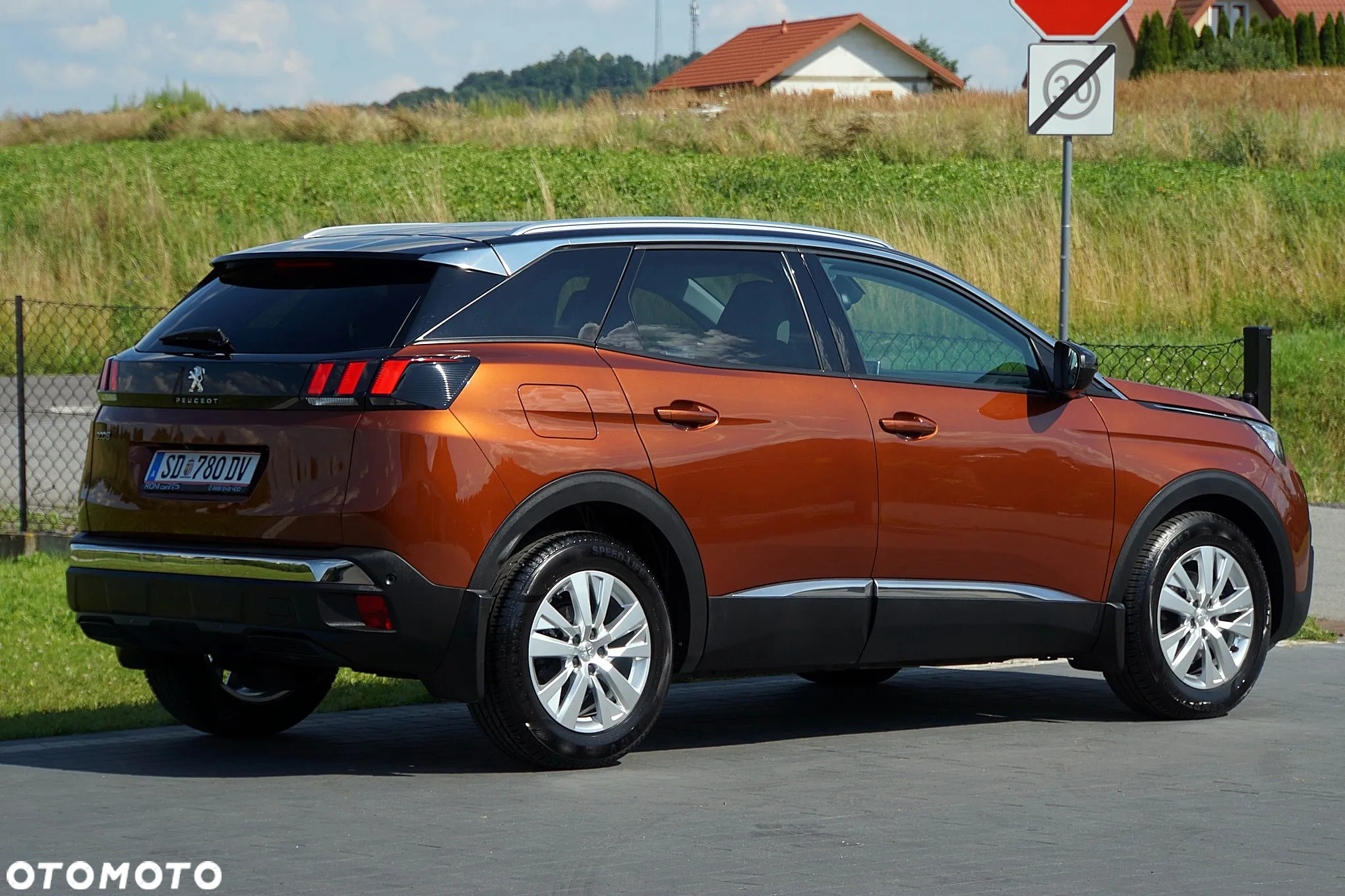 Peugeot 3008 1.6 BlueHDi Allure S&S EAT6 - 10