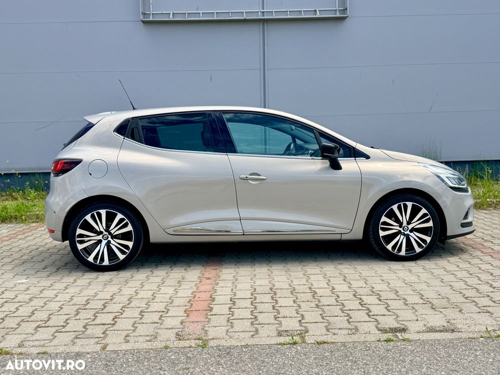 Renault Clio - 11