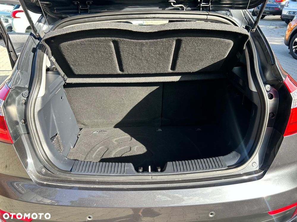 Kia Rio 1.2 M - 22