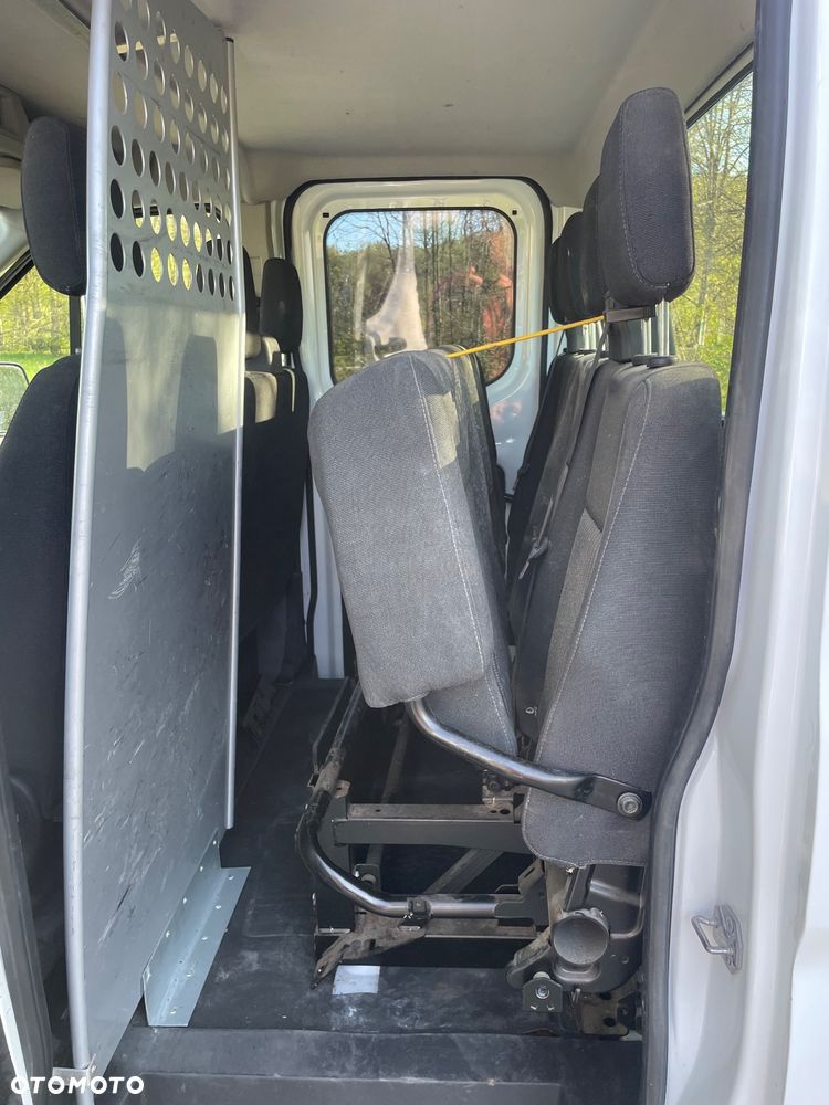 Ford TRANSIT 2,2 TDCI 155 KM DOKA 7 OSOBOWA BLIŻNIAKI DO 3,5T - 17