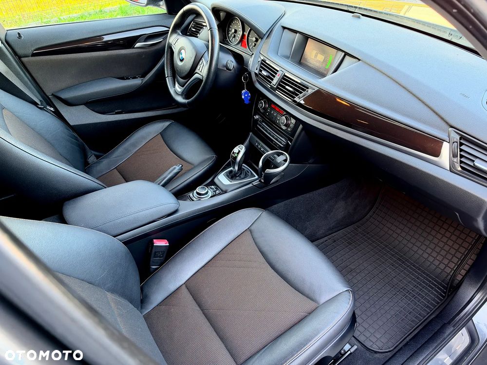 BMW X1 sDrive18d xLine - 14