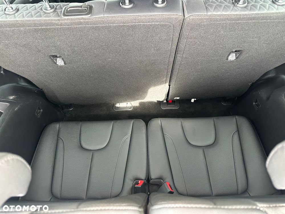 Hyundai Santa Fe - 19