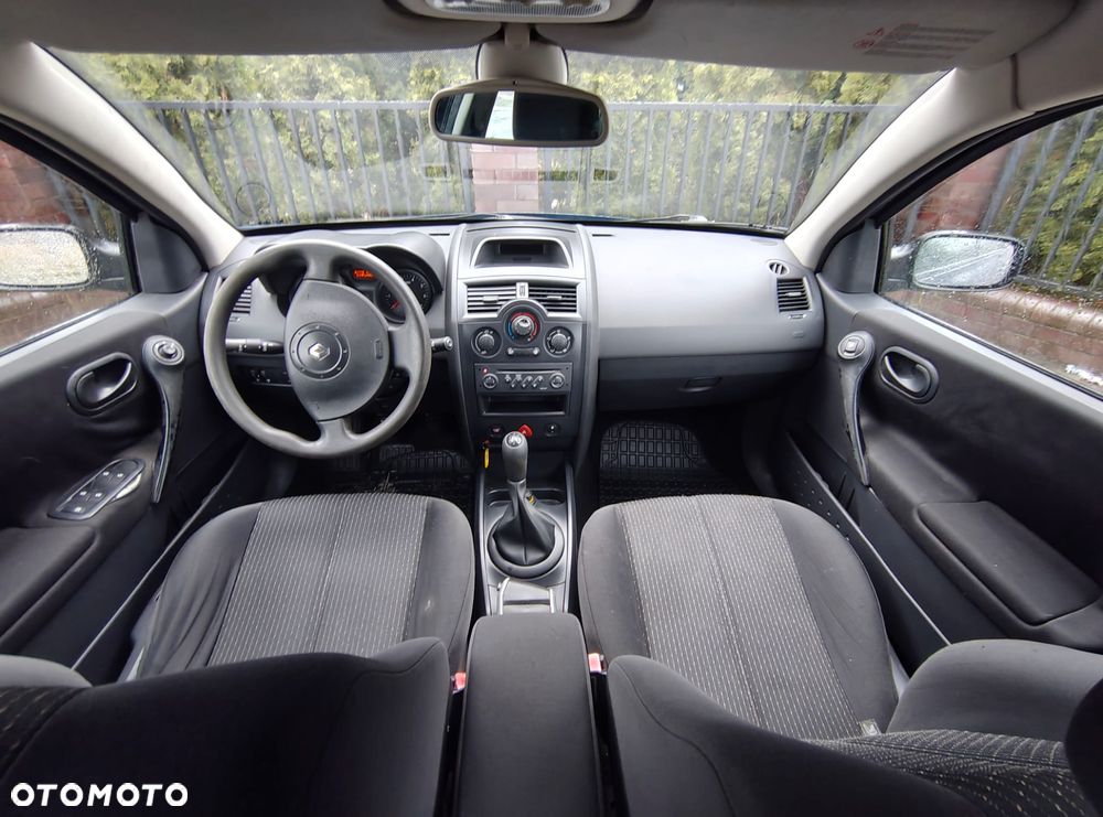 Renault Megane 1.6 Confort Dynamique - 7