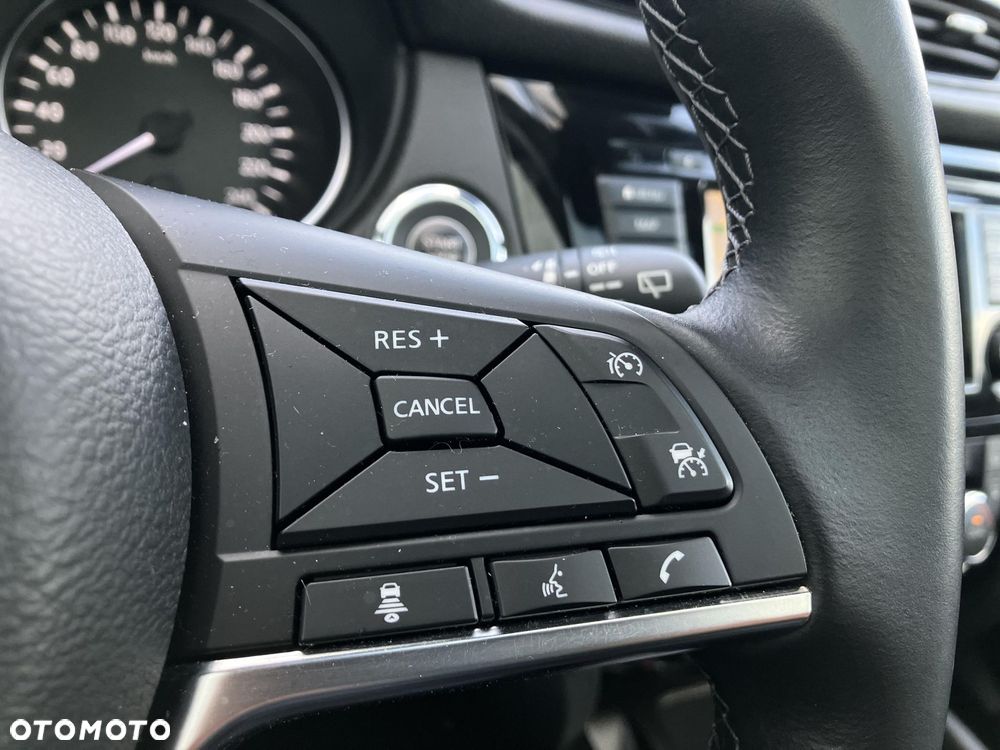 Nissan Qashqai 1.3 DIG-T N-TEC - 26