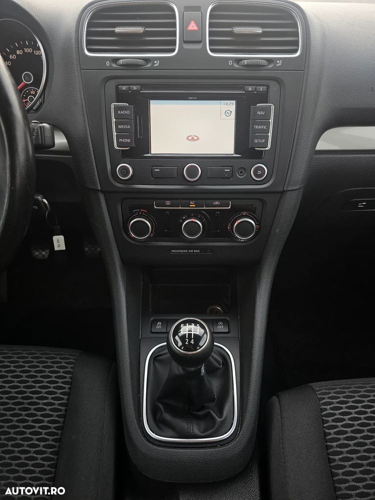 Volkswagen Golf 1.6 TDI DPF BlueMotion Technology Highline - 10