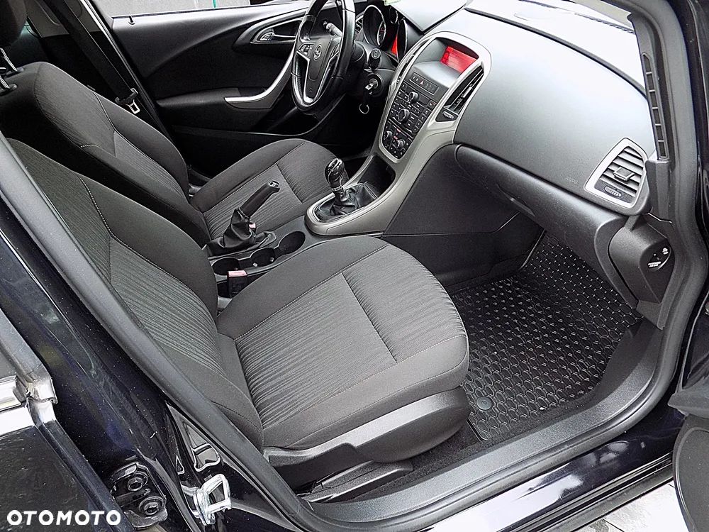 Opel Astra 1.4 Turbo - 33