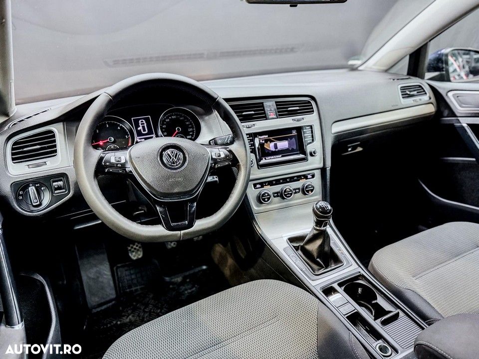Volkswagen Golf 1.6 TDI BlueMotion Technology Comfortline - 6