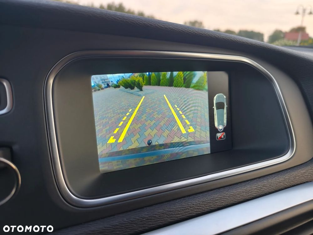 Volvo V40 D2 Summum - 26