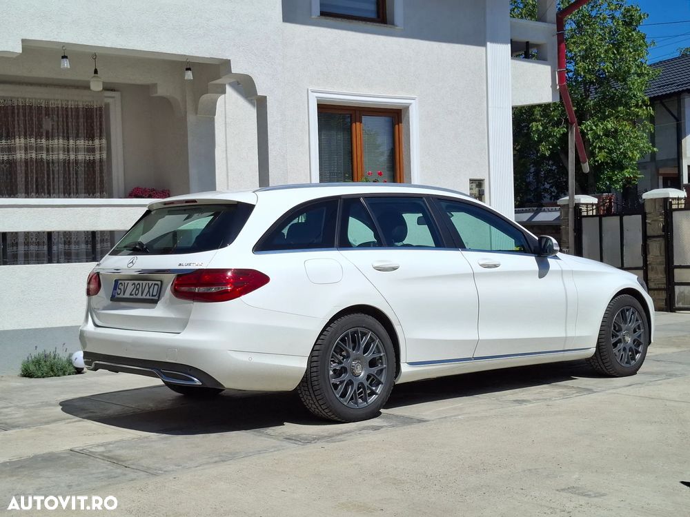 Mercedes-Benz C 220 CDI BlueEFFICIENCY T-modell - 2