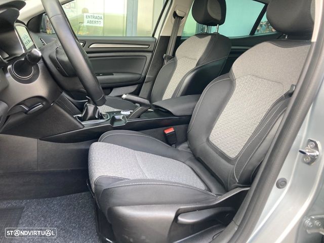 Renault Mégane 1.5 Blue dCi Limited - 31