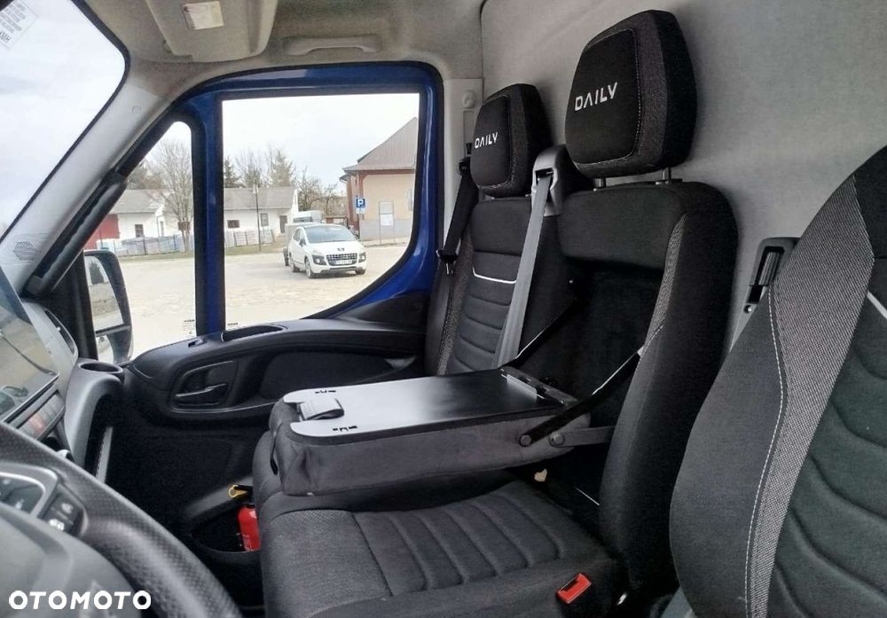 Iveco Daily 35S18 - 25