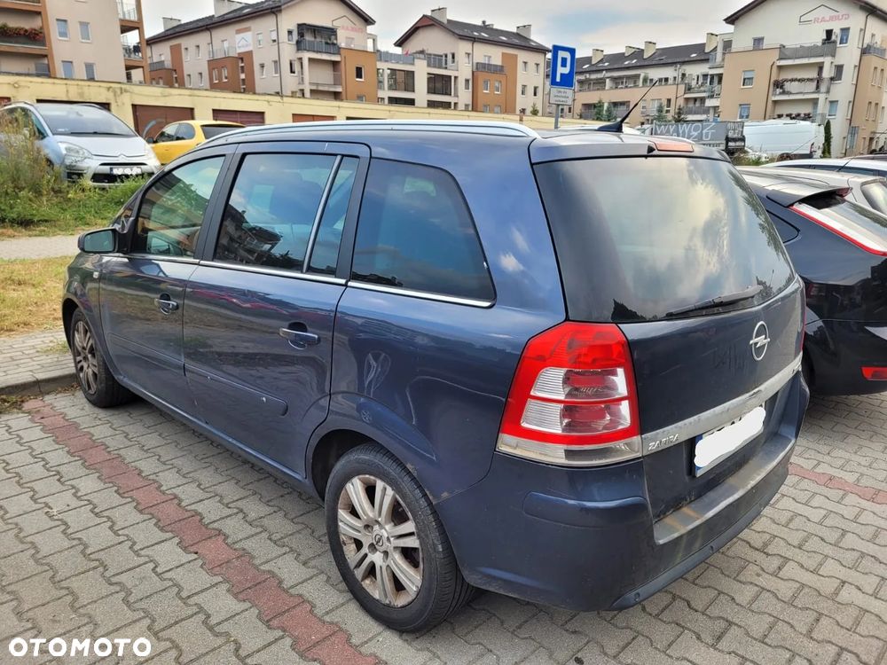 Opel Zafira - 3