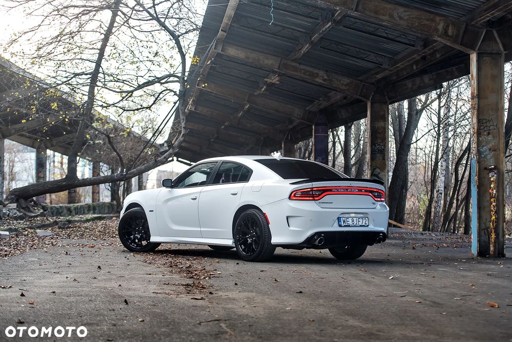 Dodge Charger 5.7 R/T - 6
