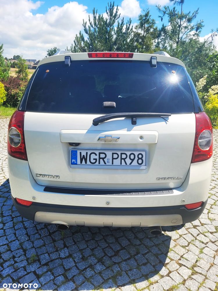 Chevrolet Captiva 2.2 D LTZ - 5