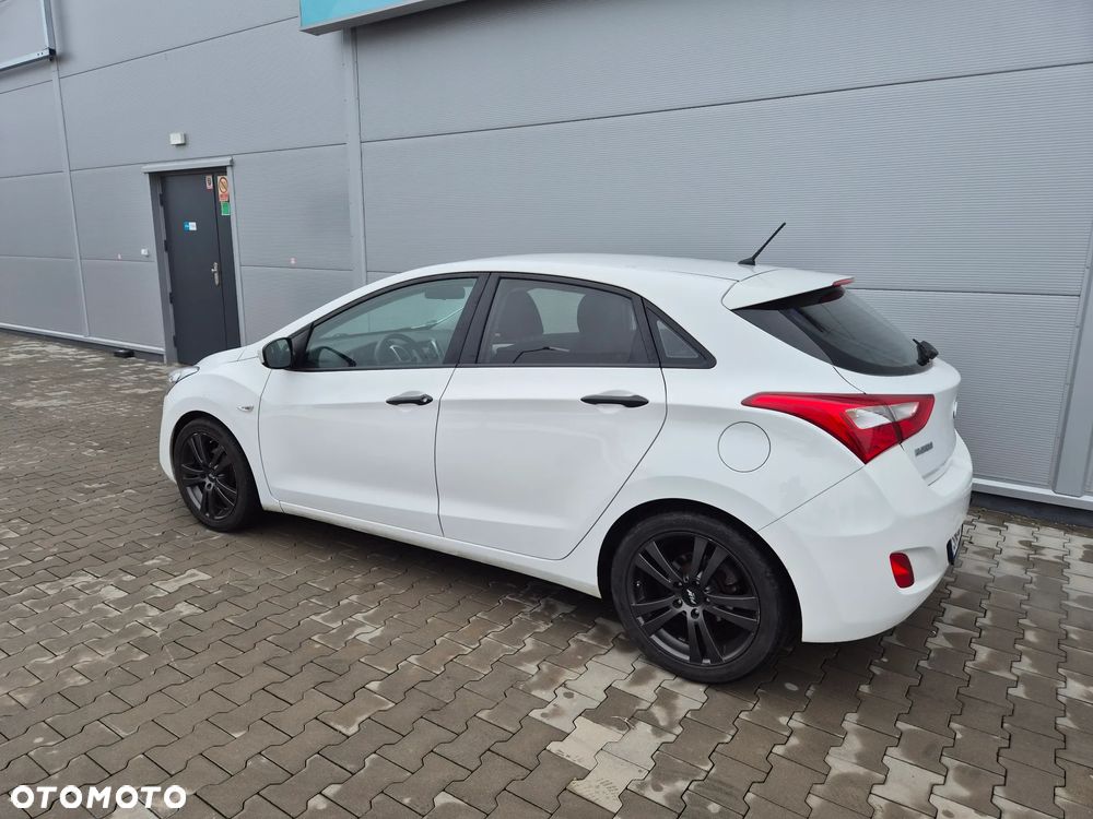 Hyundai i30 1.4 YES - 21
