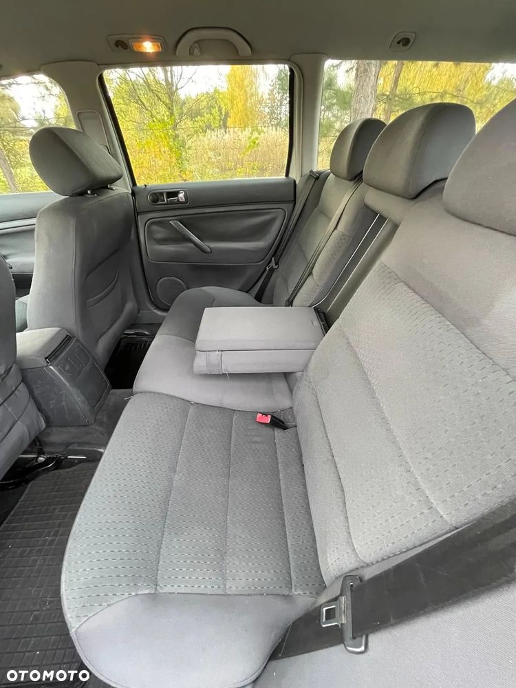 Volkswagen Passat 1.9 TDI Comfortline - 7