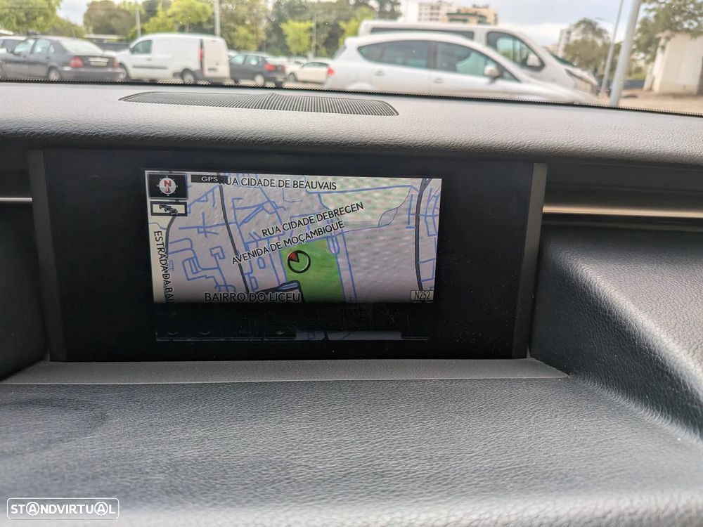 Lexus IS 300H Pack Executive - 12