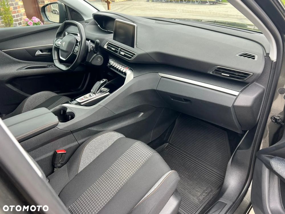 Peugeot 3008 1.5 BlueHDi Active Pack S&S EAT8 - 15