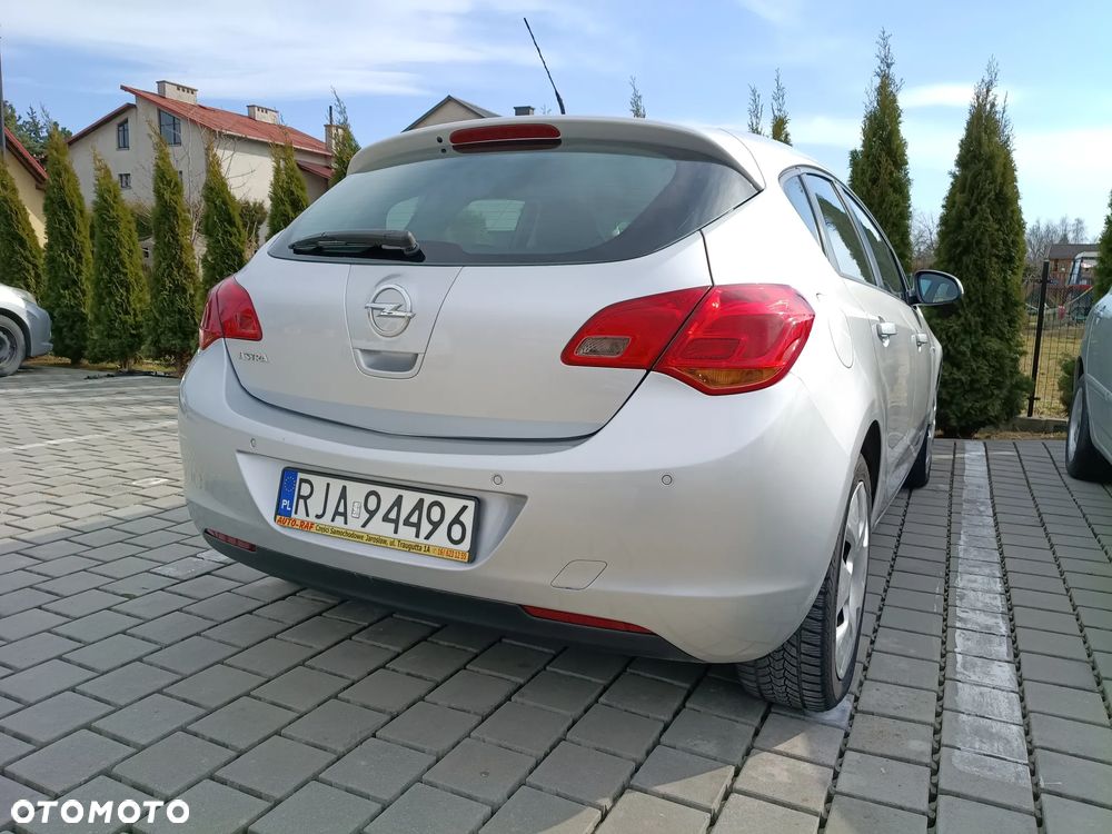Opel Astra 1.6 Active - 18