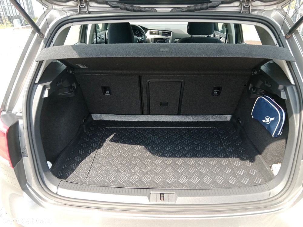Volkswagen Golf 1.4 TSI BMT Comfortline - 38