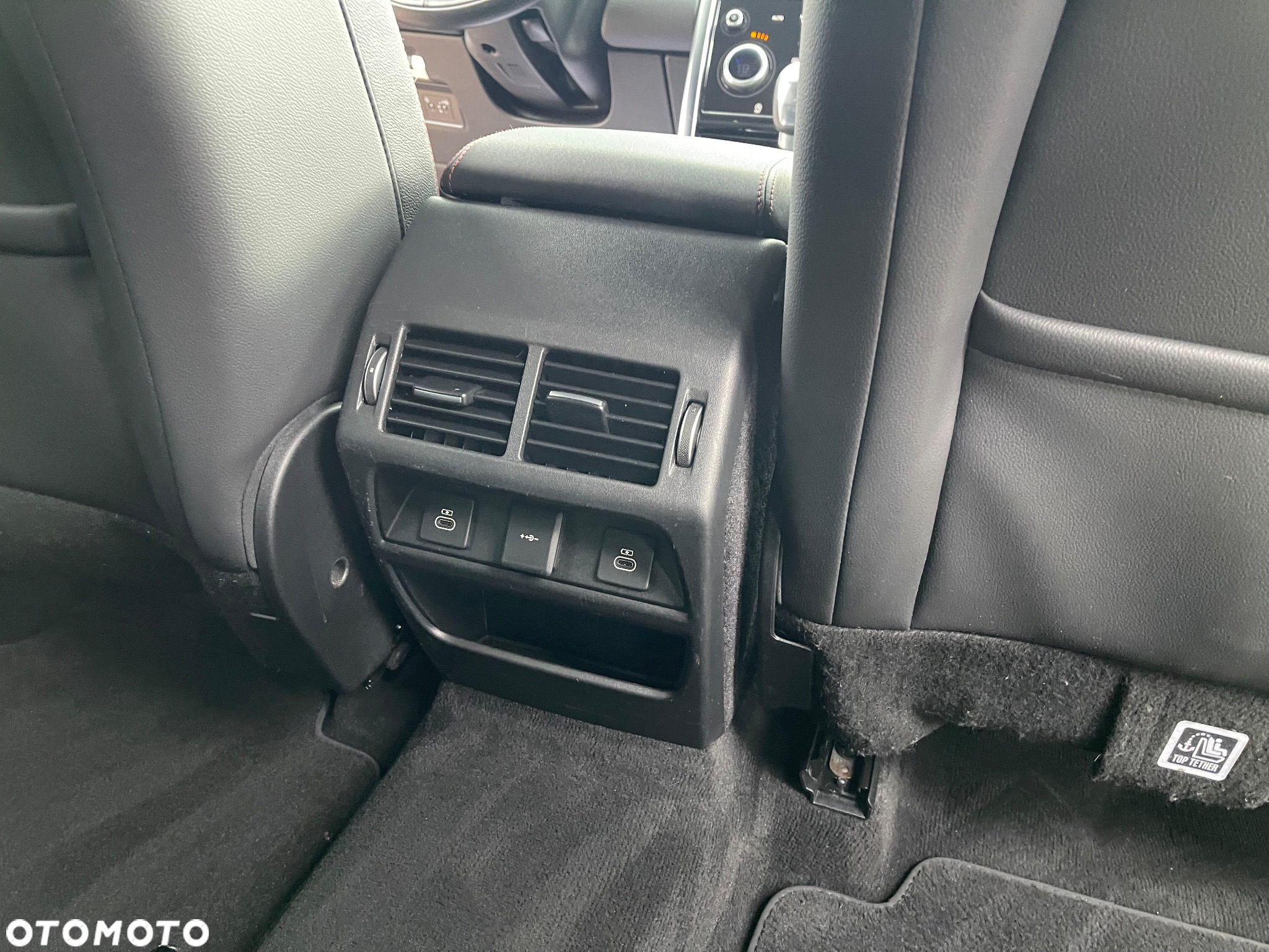 Land Rover Discovery Sport D165 FWD R-Dynamic SE - 20