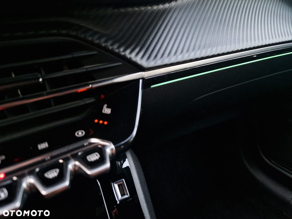 Peugeot 208 - 19