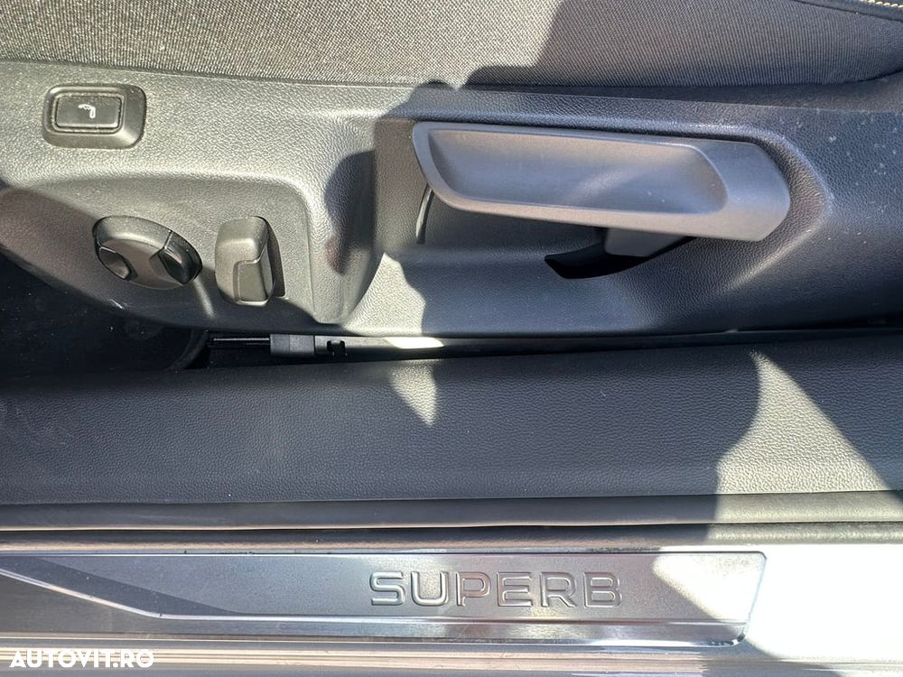 Skoda Superb 2.0 TDI 193 CP 4x4 DSG Selection - 17
