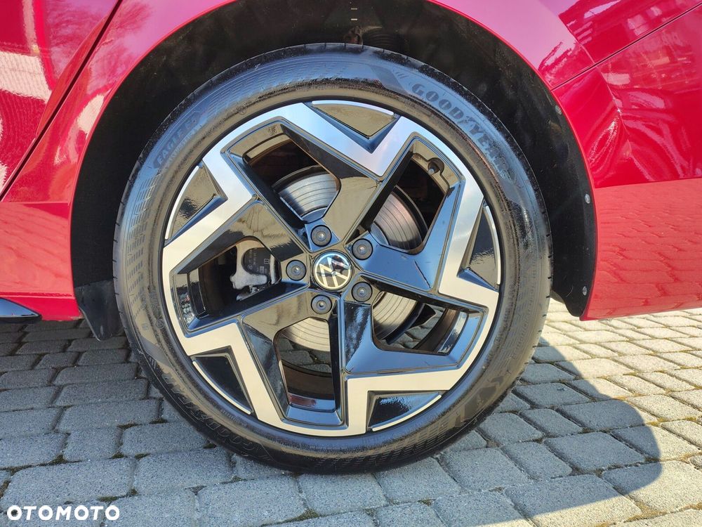 Volkswagen Passat Variant 2.0 TDI SCR R-Line DSG - 39