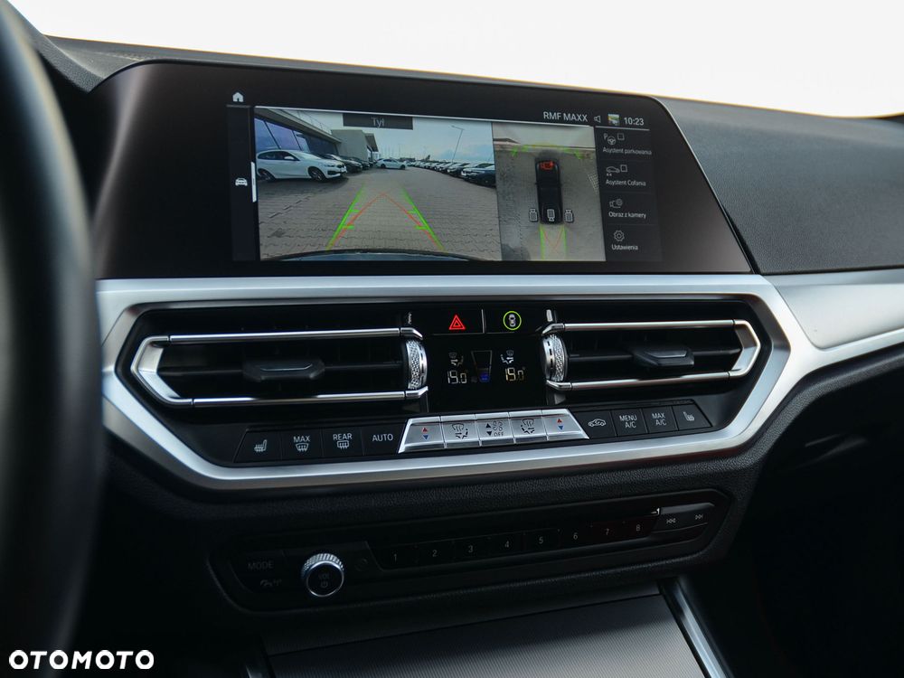 BMW Seria 3 M340i xDrive sport - 27