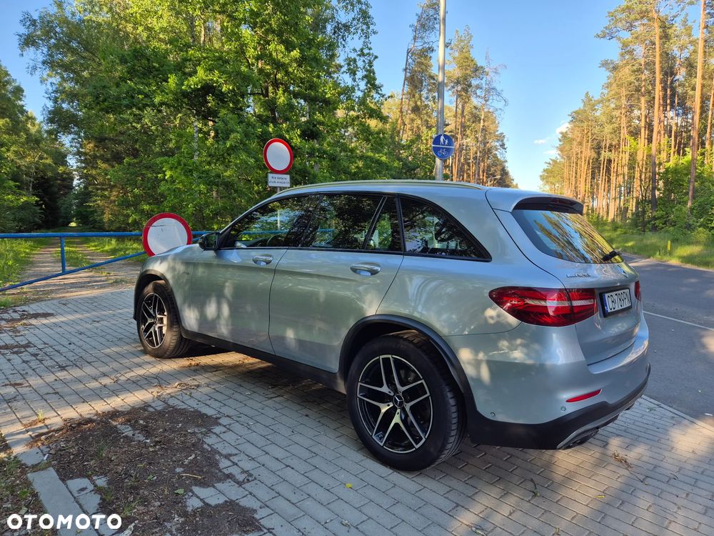 Mercedes-Benz GLC - 4